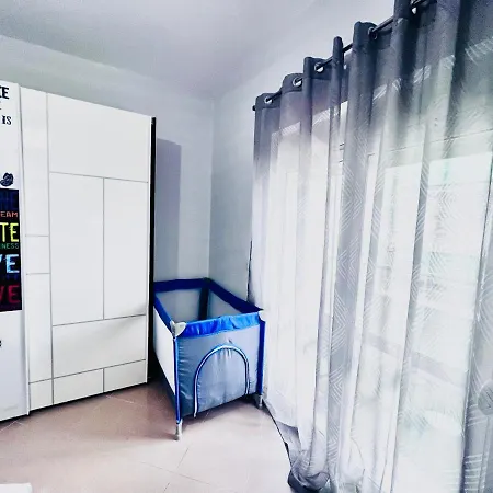 Apartamento The Place Apartments, Qerret Golem (Tirana)