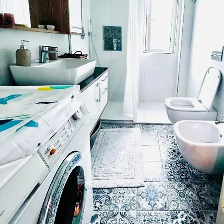 Apartamento The Place Apartments, Qerret Golem (Tirana)